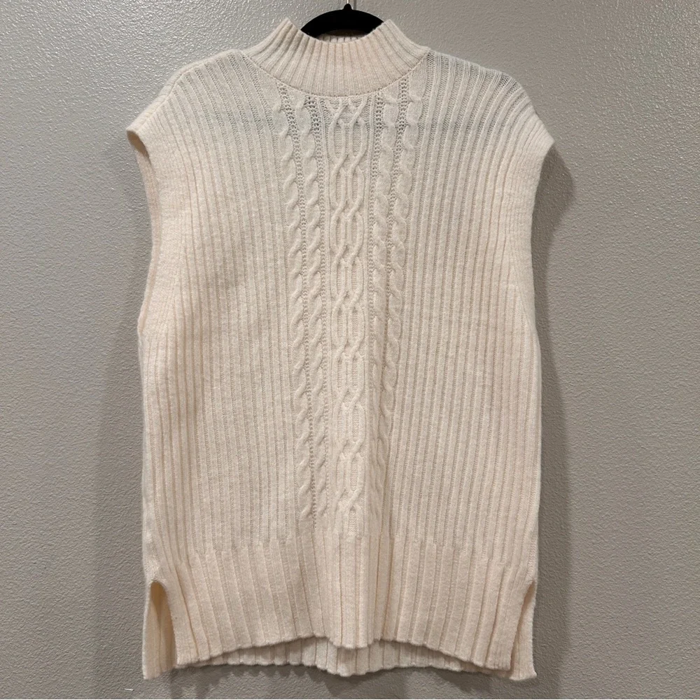 Loft Cream Soft Cable Knit Sleeveless Sweater Vest New With Tags Women's Size‎ S